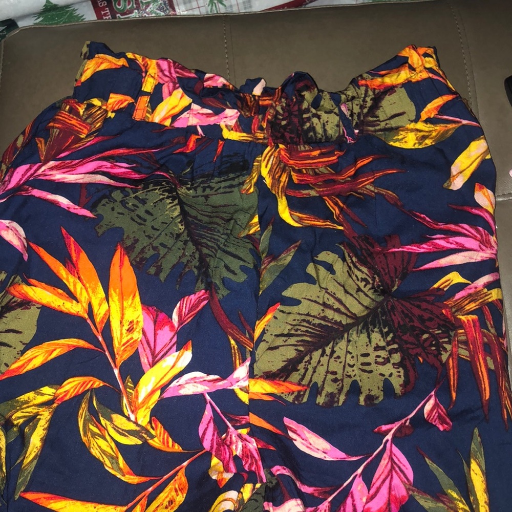 Miss selfie tropical print pant set
